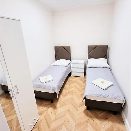 Orange Tree Hostel Będzin