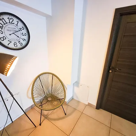 Orange Tree Hostel *