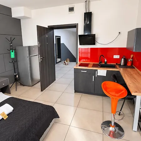 Orange Tree Hostel *