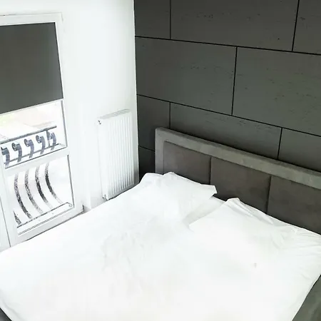 Hostel Orange Tree *