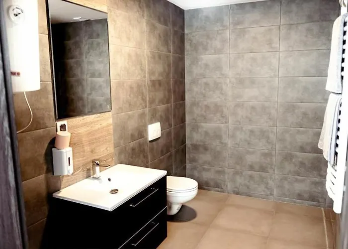 Hostel Orange Tree *